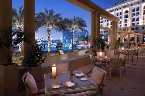 restaurants in palazzo versace dubai